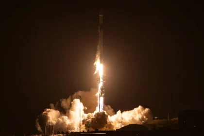 SpaceX launches 20 Starlink satellites